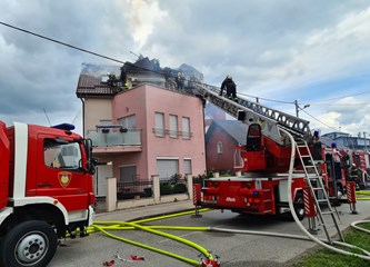 FOTO I dalje traje gašenje požara u Rakarju! Vatrogasci: „Ovo nije jednostavna intervencija”