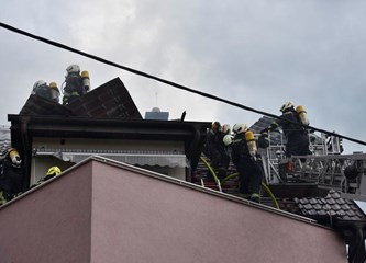 FOTO I dalje traje gašenje požara u Rakarju! Vatrogasci: „Ovo nije jednostavna intervencija”
