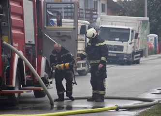 FOTO I dalje traje gašenje požara u Rakarju! Vatrogasci: „Ovo nije jednostavna intervencija”