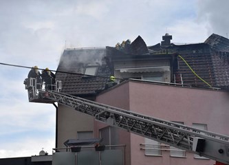 FOTO I dalje traje gašenje požara u Rakarju! Vatrogasci: „Ovo nije jednostavna intervencija”