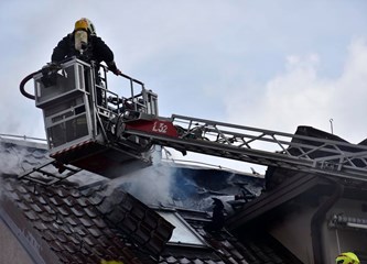 FOTO I dalje traje gašenje požara u Rakarju! Vatrogasci: „Ovo nije jednostavna intervencija”