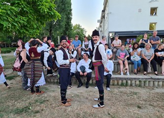 FOTO Otvoren 20. Međunarodni festival folklora: Pred goričkom publikom zaplesali Makedonci, Srbi, Hrvati... Reakcije su sjajne!