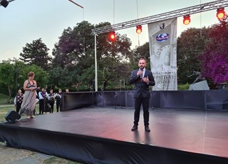 FOTO Otvoren 20. Međunarodni festival folklora: Pred goričkom publikom zaplesali Makedonci, Srbi, Hrvati... Reakcije su sjajne!