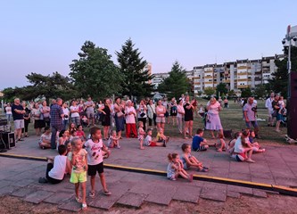 FOTO Otvoren 20. Međunarodni festival folklora: Pred goričkom publikom zaplesali Makedonci, Srbi, Hrvati... Reakcije su sjajne!