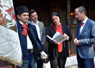 FOTO: Žirovina bogatija programom i sadržajem, no hrastove šume, na žalost, sve siromašnije plodovima