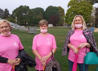 FOTOGALERIJA Edukacijom protiv raka dojke bore se već 20 godina! Proslavu jubileja ovjekovječili milenijskom fotografijom