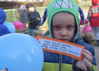 Djeca "zdravim" porukama darivala Goričane