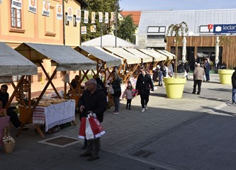 Počeo 20. Gastro Turopolja: Bogata ponuda domaćih proizvoda, craft piva i zabava u srcu grada
