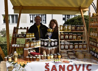Počeo 20. Gastro Turopolja: Bogata ponuda domaćih proizvoda, craft piva i zabava u srcu grada