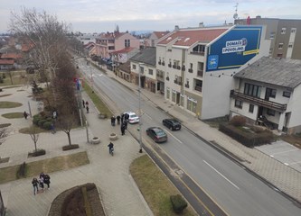 FOTO/VIDEO: Masovna tučnjava u centru grada, obračun navijača prije utakmice