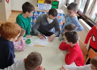 Klinci kreativci iz Žireka upoznali 3D tehnologiju: "Ovo je super, voljeli bismo takav stroj imati doma!"