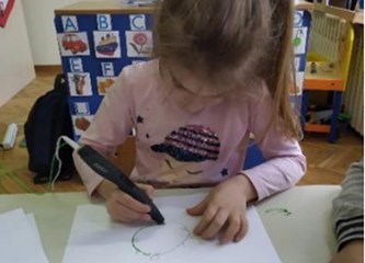 Klinci kreativci iz Žireka upoznali 3D tehnologiju: "Ovo je super, voljeli bismo takav stroj imati doma!"