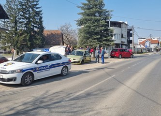 FOTO Krš i lom na križanju Kurilovečke i Miošićeve: Jedna osoba ozlijeđena
