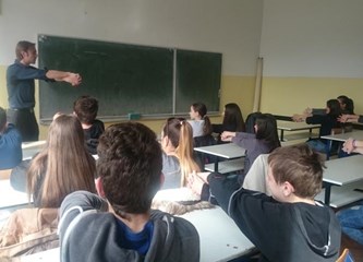 Iluzionist Andrej Škedel začarao Velikogoričane