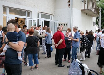 Buševčani priveli kraju projekt ulaganja u lokalnu zajednicu: Odradili više od 1100 volonterskih sati, renovirali Dom kulture...