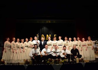 Jane otpjevale poklon svojoj Gorici