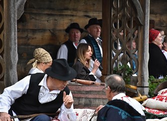 U Kurilovcu proslavili Martinje: „Turopolje to smo mi. Mi smo ova zemlja i ovaj kraj smo mi. Zato prijatelji dragi uživajte danas u ljepoti običaja“