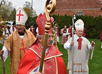 U Kurilovcu proslavili Martinje: „Turopolje to smo mi. Mi smo ova zemlja i ovaj kraj smo mi. Zato prijatelji dragi uživajte danas u ljepoti običaja“