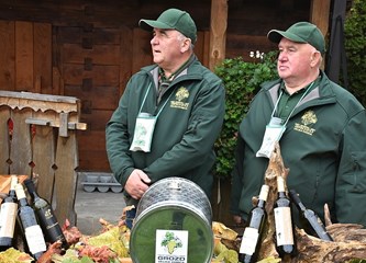 U Kurilovcu proslavili Martinje: „Turopolje to smo mi. Mi smo ova zemlja i ovaj kraj smo mi. Zato prijatelji dragi uživajte danas u ljepoti običaja“