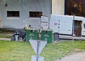 FOTO: Usred bijela dana odlagao otpad unatoč upozorenju da je prostor pod video nadzorom