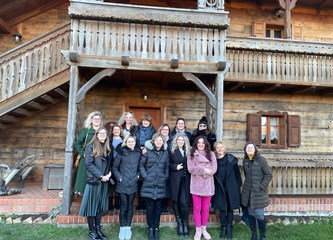 Mjesto susreta žena iz različitih svjetova: Mreža Žena okupila se na Turopoljskom gruntu obitelji Dianežević