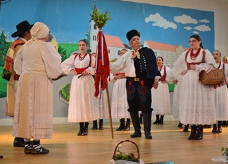 Mlaka najbolja u koreografiranom folkloru