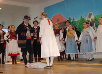 Mlaka najbolja u koreografiranom folkloru