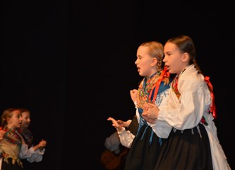 FOTO: Sve draži folklora u dječjim koracima na prvoj večeri 23. Smotre folklora Velike Gorice