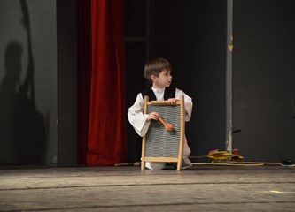 FOTO: Sve draži folklora u dječjim koracima na prvoj večeri 23. Smotre folklora Velike Gorice