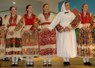 Mlaka najbolja u koreografiranom folkloru