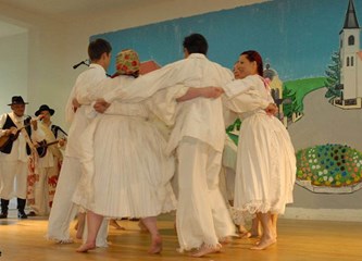 Mlaka najbolja u koreografiranom folkloru