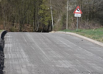 Novi asfalt ulicama u Mlaki, Šiljakovini i Ključić Brdu, gradonačelnik poručio "S ovime ne stajemo!"