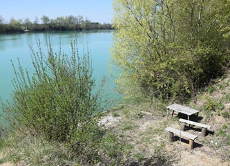 Ribiči uređuju zelenu oazu