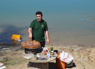 Ribiči uređuju zelenu oazu