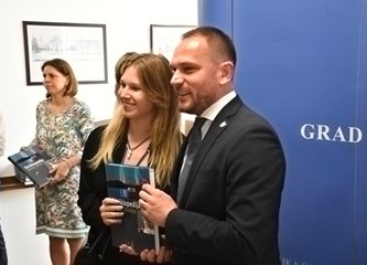 Gradonačelnik ugostio najbolje učenike: „Želim ostati u Hrvatskoj i završiti fakultet koji će mi omogućiti da se tu zaposlim“
