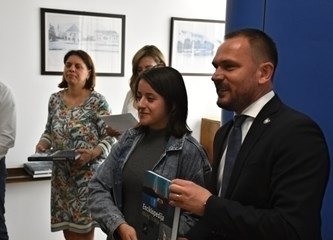 Gradonačelnik ugostio najbolje učenike: „Želim ostati u Hrvatskoj i završiti fakultet koji će mi omogućiti da se tu zaposlim“