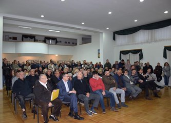 Lomničani protiv asfaltne baze