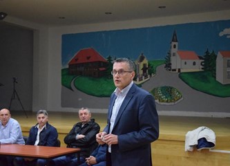 Lomničani protiv asfaltne baze