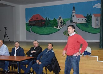 Lomničani protiv asfaltne baze