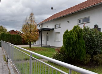 MO Petrovina: Radi se nogostup kroz Petrovinsku, slijedi uređenje puta do Kušanca, a problemi su ostali oni stari