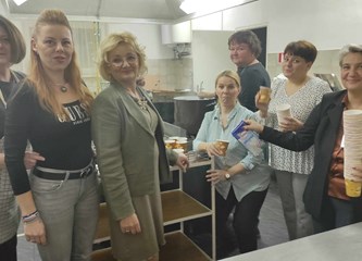 FOTO: Veselo Martinje u režiji Društva žena Buševec napunilo dom u Rakitovcu