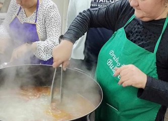 FOTO: Veselo Martinje u režiji Društva žena Buševec napunilo dom u Rakitovcu
