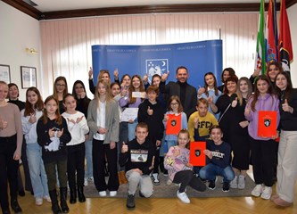 Učenici Kvaternika naučili što sve mogu u svome gradu i osvojili 500 eura nagrade