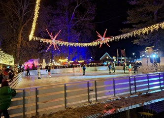 FOTO/VIDEO Blagdanska čarolija čeka vas u Parku Plemenite općine turopoljske! Advent je počeo