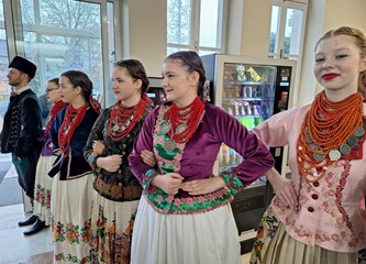 Na svečanu akademiju stigli premijer Plenković, ministri i rektor Hrvatskog katoličkog sveučilišta Željko Tanjić