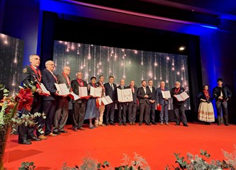 FOTO: Javna priznanja Grada u rukama ovogodišnjih laureata