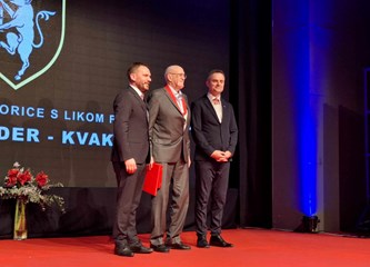 FOTO: Javna priznanja Grada u rukama ovogodišnjih laureata