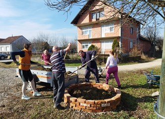 Složne žene osnovale Društvo žena naš Rakitovec i organizirale radnu akciju