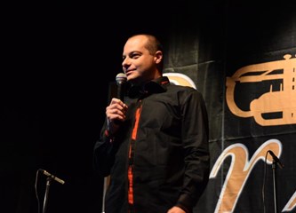 Naoružani instrumentima vojnici otvorili VG Brass