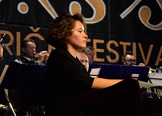 Naoružani instrumentima vojnici otvorili VG Brass